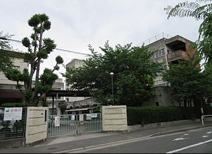 小学校　守口市立橋波小学校（小学校）まで222m