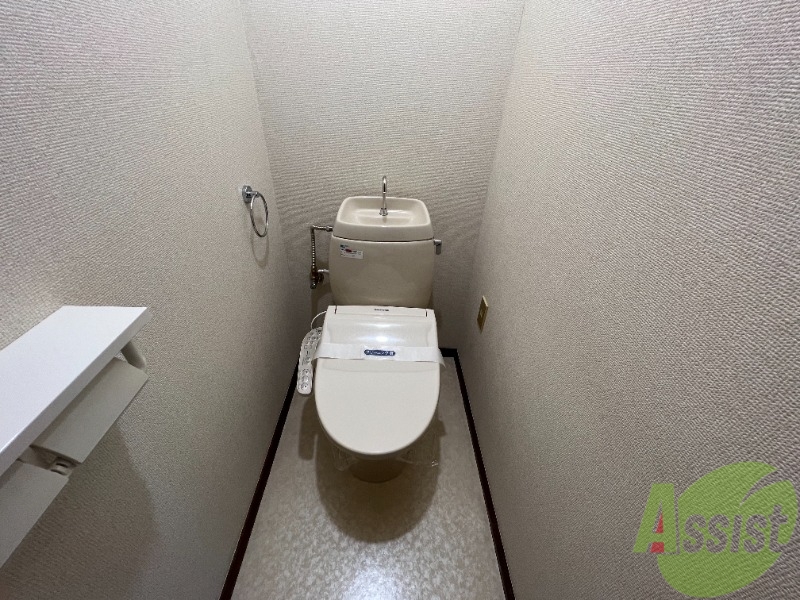 トイレ　こちらはトイレです。清潔感があり、安心して使用できます。