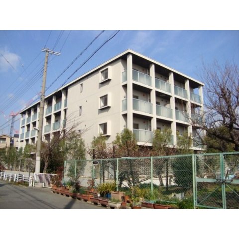 建物外観　オートロック付きで外部からの出入りがなく安心です