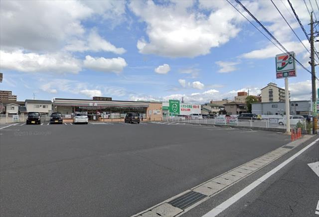 コンビニ　セブンイレブン豊成３丁目店（コンビニ）まで1512m