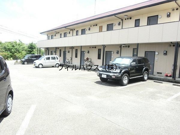駐車場　敷地内駐車場！