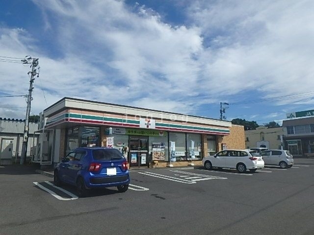 コンビニ　セブンイレブン旭川南1条店（コンビニ）まで472m