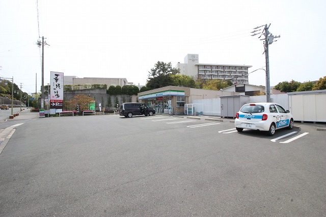 コンビニ　ファミリーマート 浜松舘山寺温泉店（コンビニ）まで848m