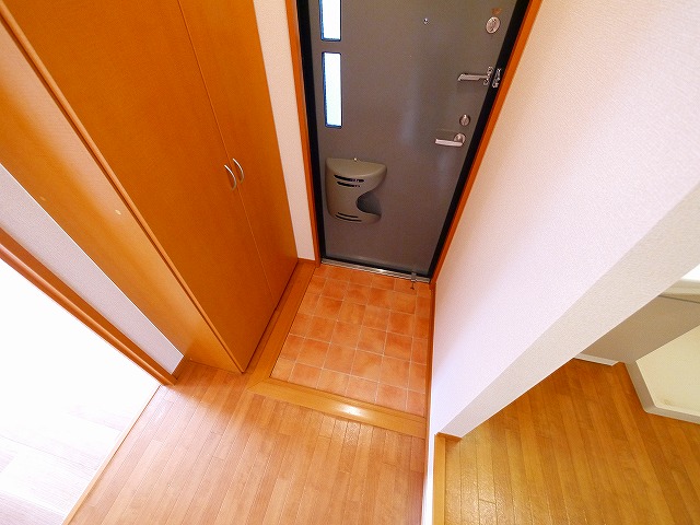 玄関　シンプルで使いやすい玄関です