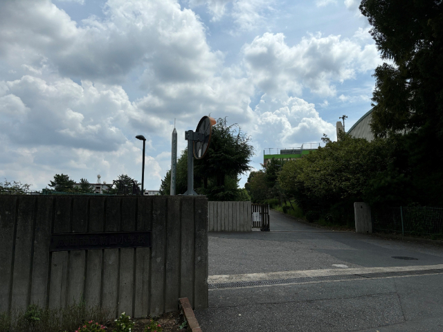 小学校　成田市立新山小学校（小学校）まで1459m