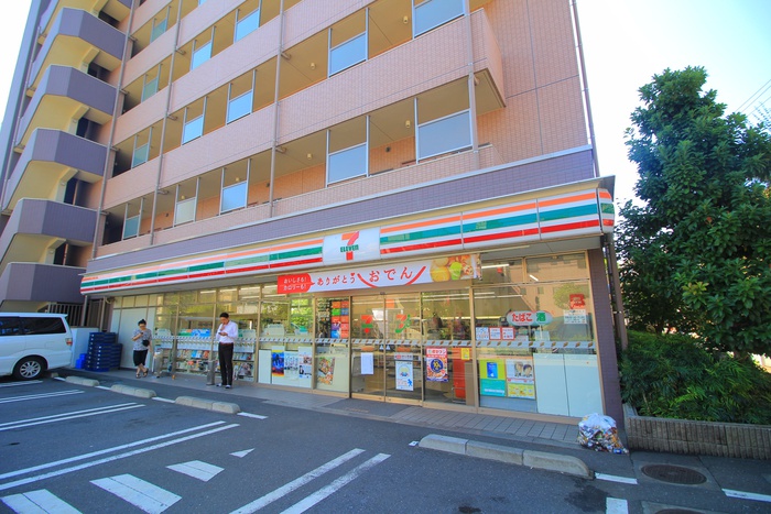 コンビニ　セブンイレブン　板橋南常盤台１丁目店（コンビニ）まで195m