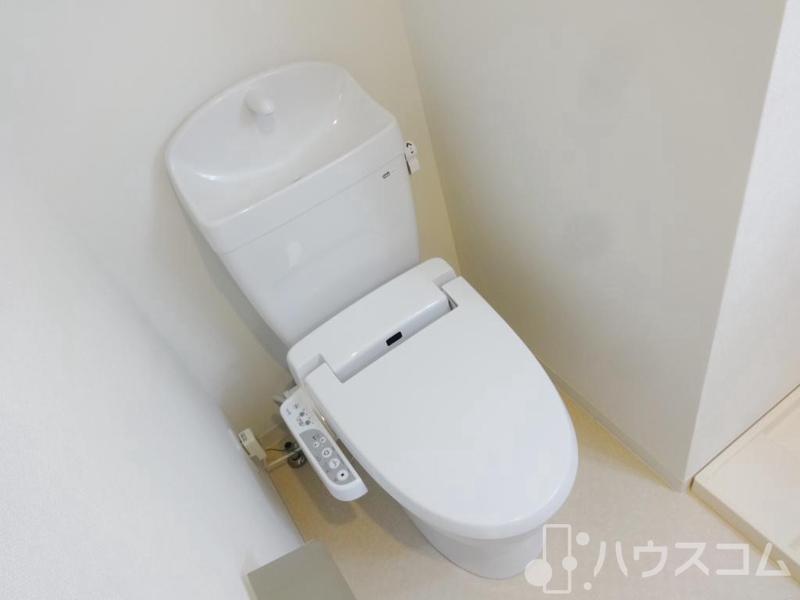 トイレ　冬場の強い味方！温室洗浄便座です。