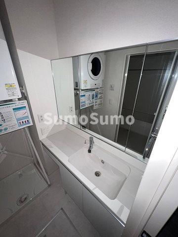 洗面設備　コンパクトで使いやすい洗面所