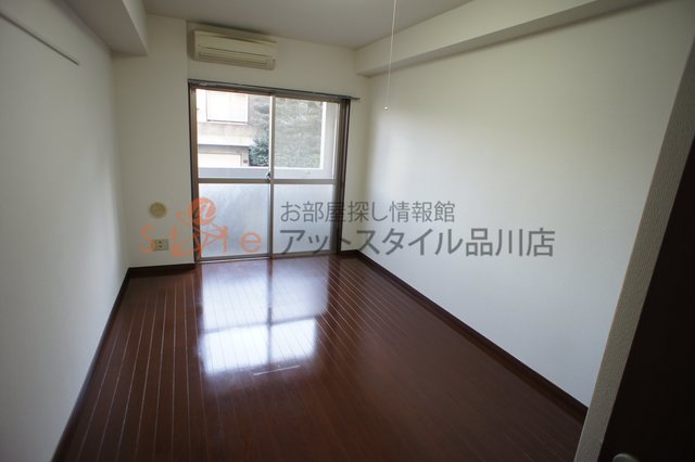 居室・リビング　反転タイプです。
