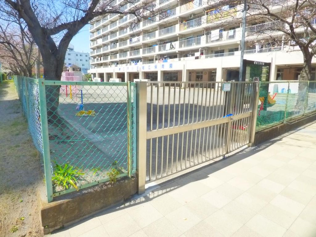 幼稚園・保育園　堀江保育園（幼稚園・保育園）まで400m