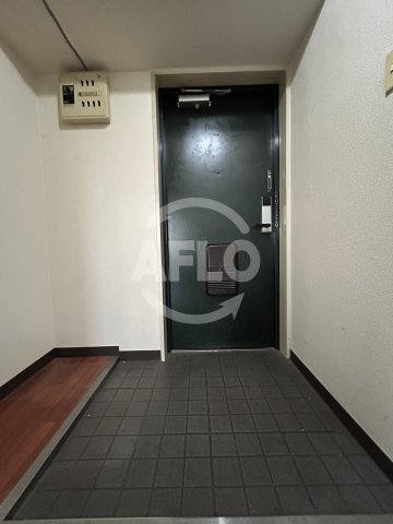 玄関　ロベリア弐番館　玄関