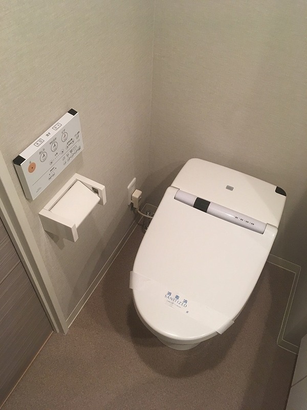 トイレ　トイレ