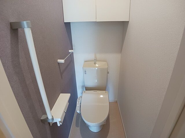 トイレ　シンプルで使いやすいトイレです