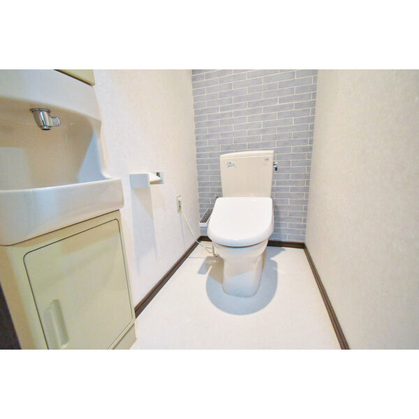 グランシャリオ名駅南のトイレ写真