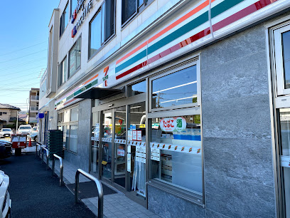 コンビニ　セブンイレブン 川崎末長店（コンビニ）まで304m