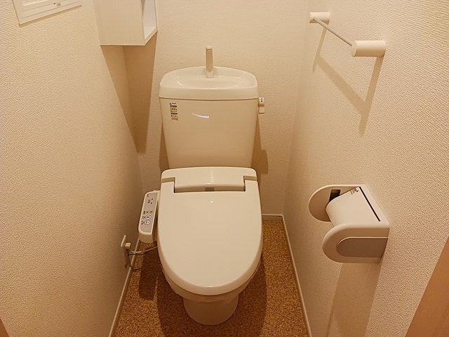 トイレ　コンパクトで使いやすいトイレです