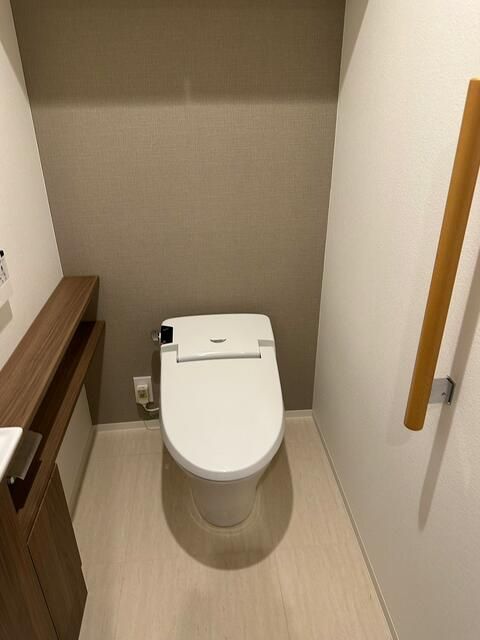 トイレ　ゆったりとした空間のトイレです