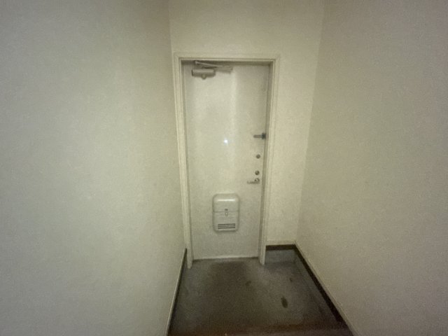 ハイツカワイの玄関写真