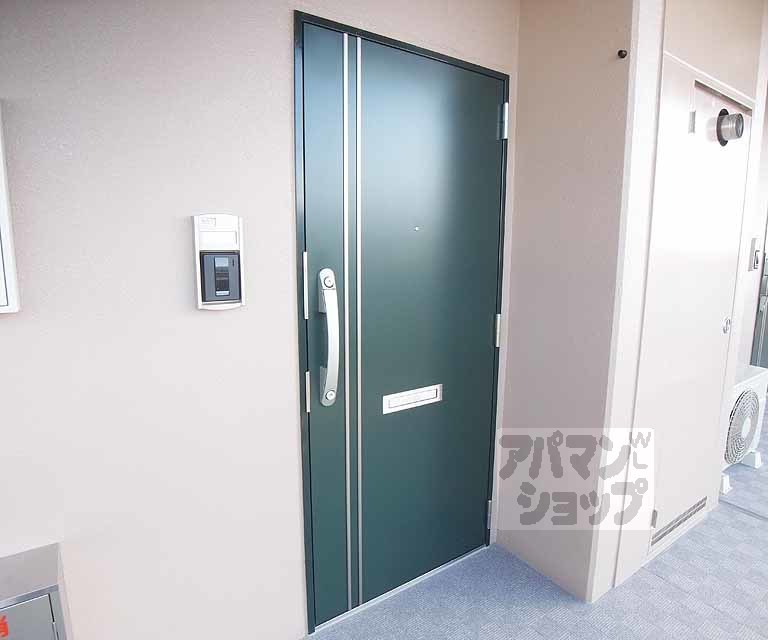 その他設備　玄関ドアです。
