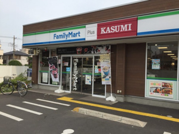 コンビニ　ファミリーマートプラス（コンビニ）まで500m