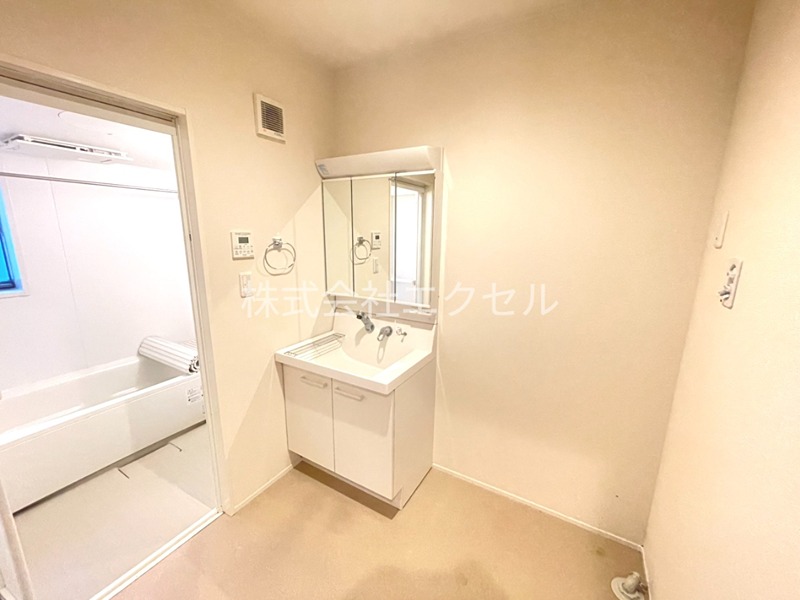 その他　洗濯機を室内に設置できるので雨の日も安心♪