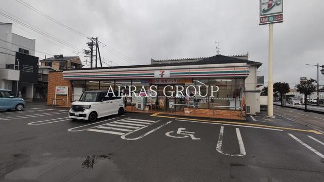 コンビニ　セブン-イレブン 富士見鶴瀬西２丁目店（コンビニ）まで121m