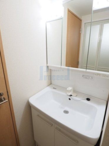 洗面設備　※別部屋参考写真※現況優先です