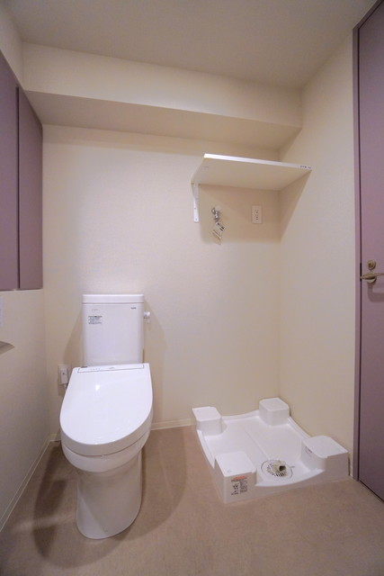 トイレ　※写真は同タイプ住戸です。