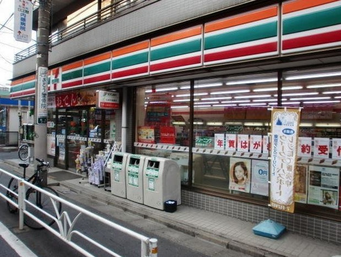 コンビニ　セブン-イレブン 初台店（コンビニ）まで600m