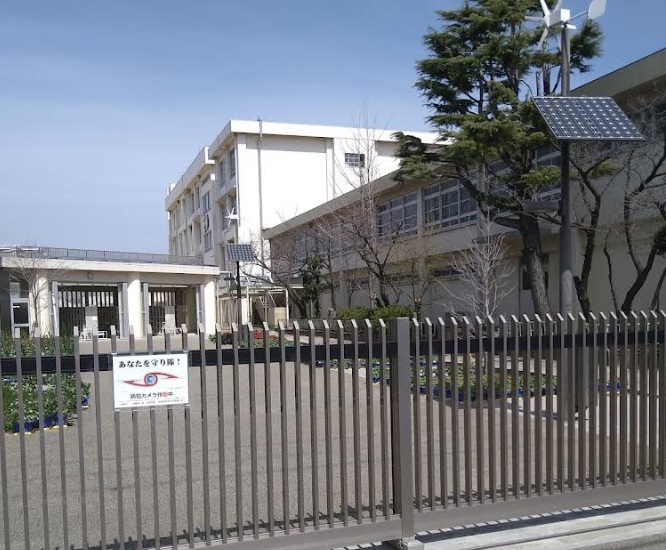 小学校　尼崎市立尼崎北小学校（小学校）まで332m