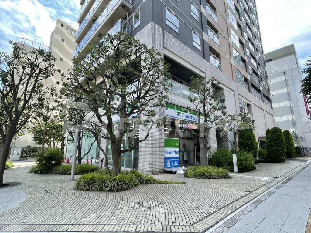 コンビニ　ファミリーマート　東池袋春日通り店（コンビニ）まで50m