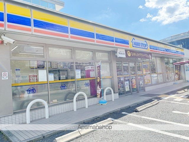 コンビニ　ミニストップ豊中少路店（コンビニ）まで493m