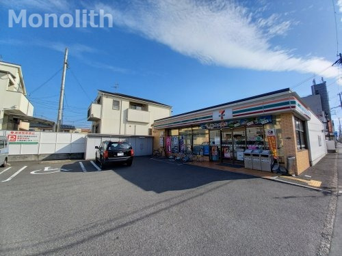 コンビニ　セブンイレブン 岸和田加守町2丁目店（コンビニ）まで242m