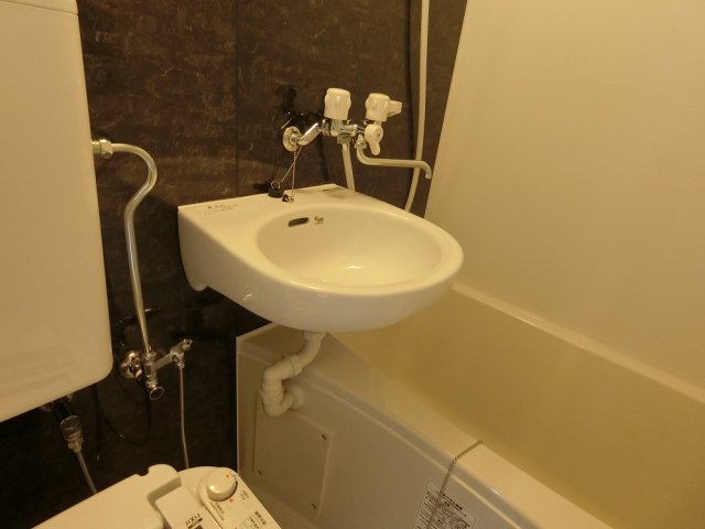 洗面設備　同仕様