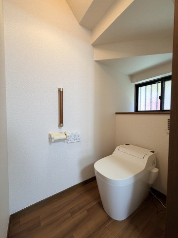 トイレ　トイレは２ヵ所付