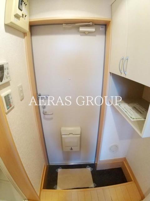 玄関　別部屋同仕様タイプ