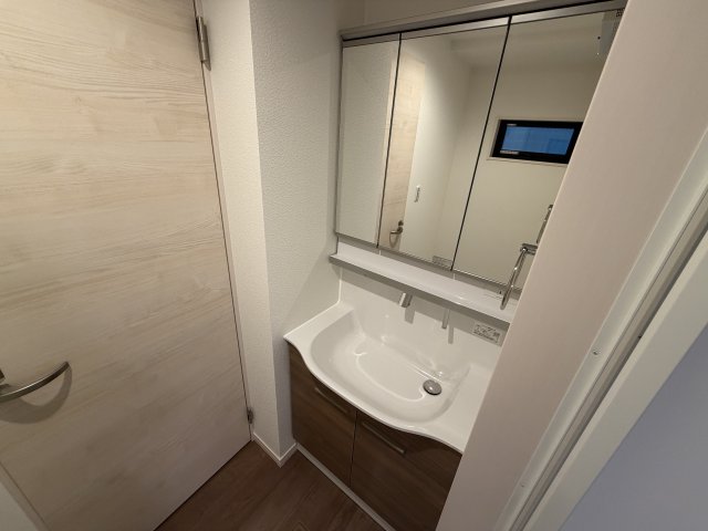 QualitiA上十条戸建の内装写真