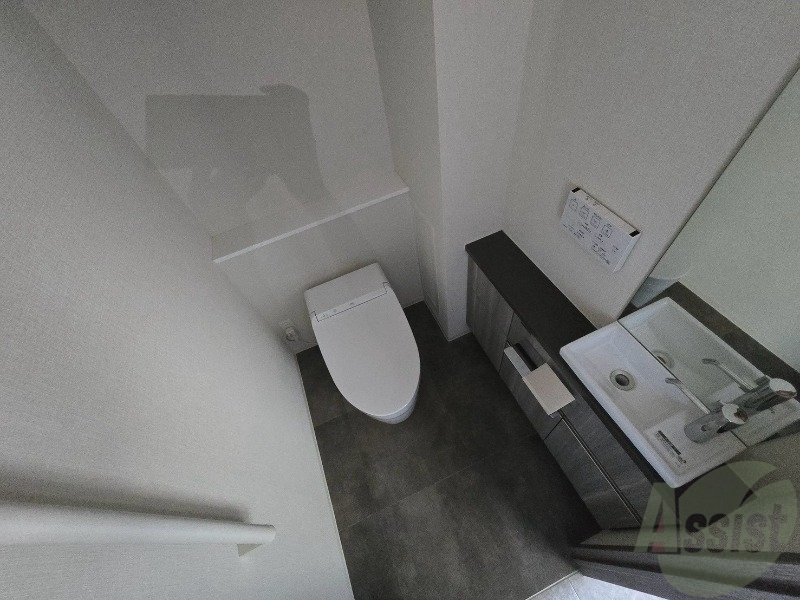 トイレ　トイレです。ウォシュレット付を探している方、おすすめです。