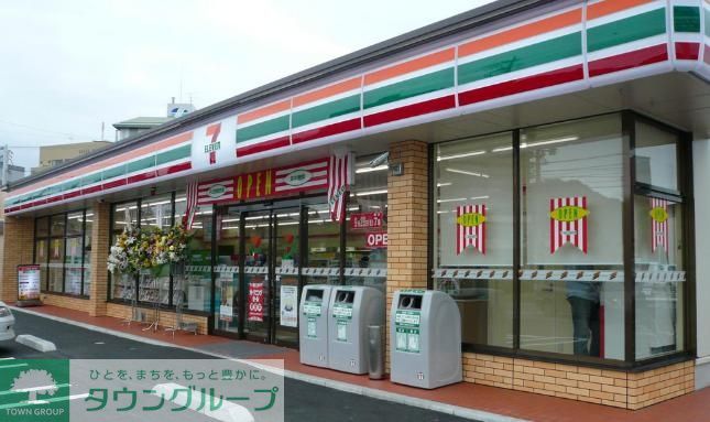 コンビニ　セブンイレブン新宿舟町店（コンビニ）まで120m