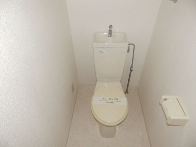 トイレ　清潔感があるお手洗いです