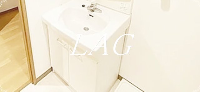 洗面設備　独立洗面台になります。
