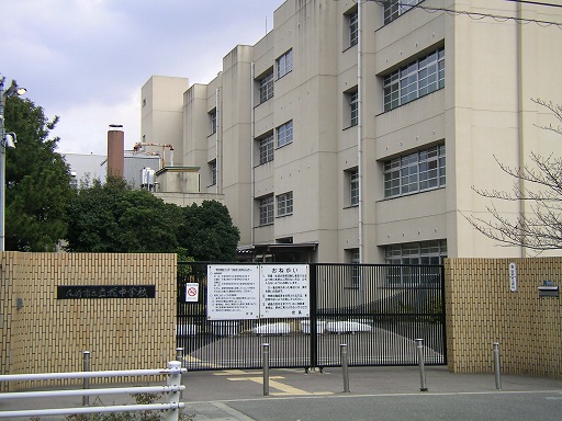 中学校　尼崎市立立花中学校（中学校）まで1406m