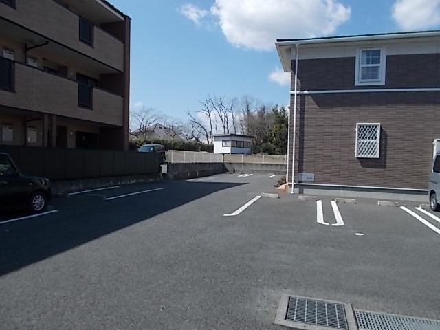 駐車場　駐車スペースもあります