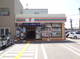 コンビニ　セブン－イレブン　長浜駅前店（コンビニ）まで399m