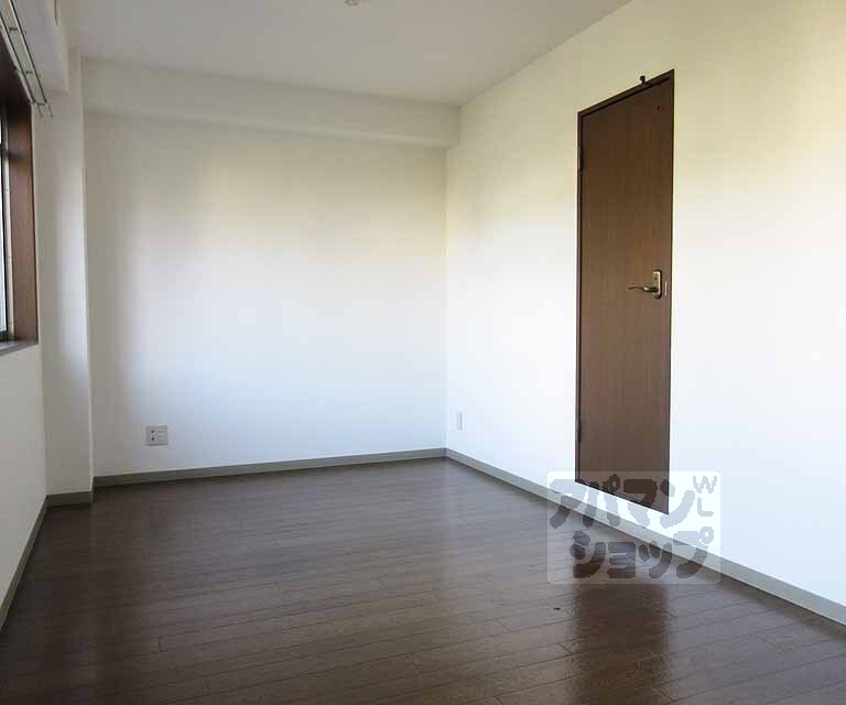 居室・リビング　開放的なお部屋です！