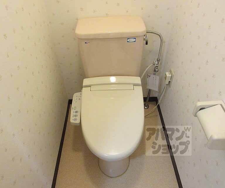 トイレ　ウォシュレット付き！