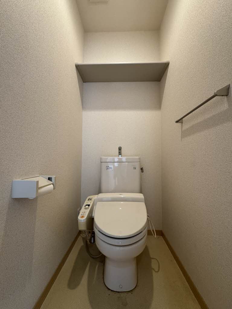 トイレ　落ち着いたトイレです