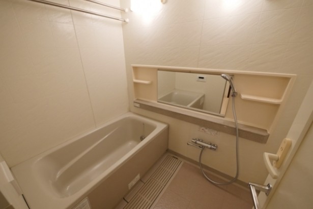 バス・シャワールーム　バス※別部屋参考写真