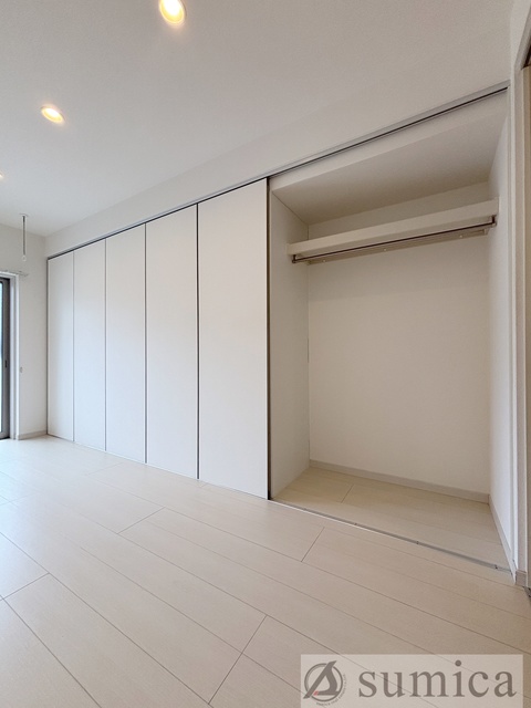 収納　収納力抜群の壁一面のクローゼットです♪♪