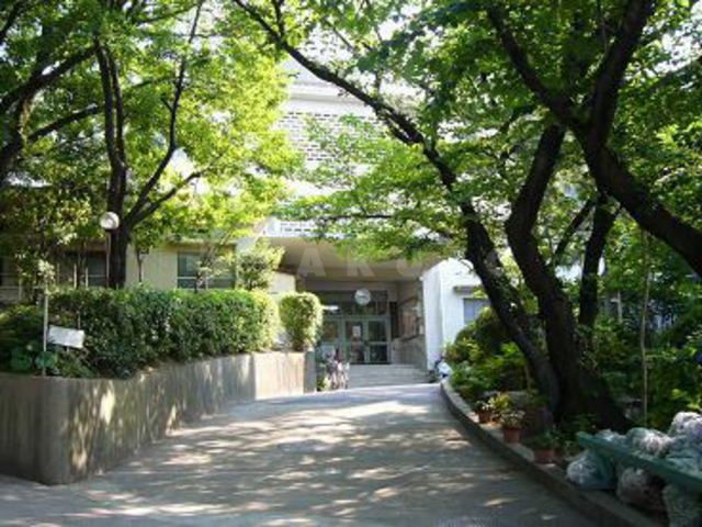 小学校　豊中市立　上野小学校（小学校）まで394m